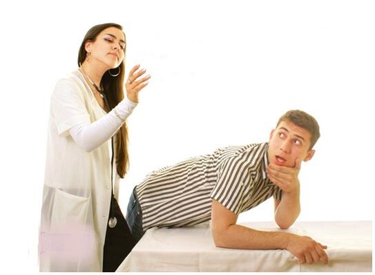 Genees mannelijke ziekte met massage